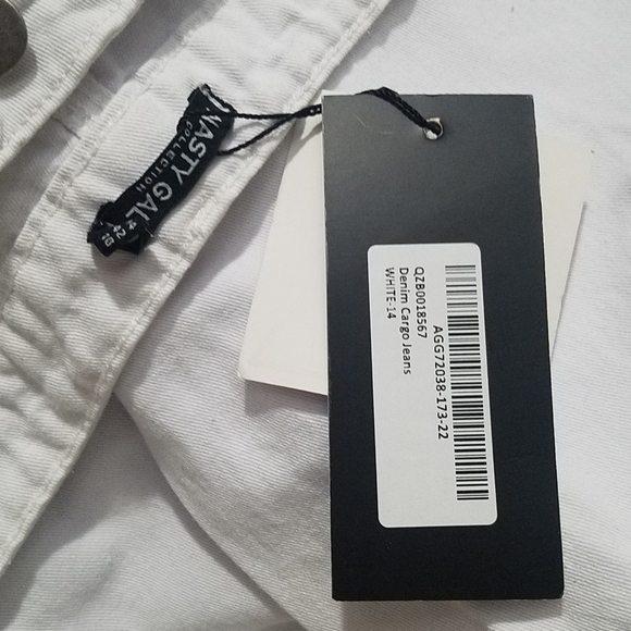 Nasty Gal White Denim Cargo Jeans W/elastic Cuff details Sz 10 - Picture 11 of 16